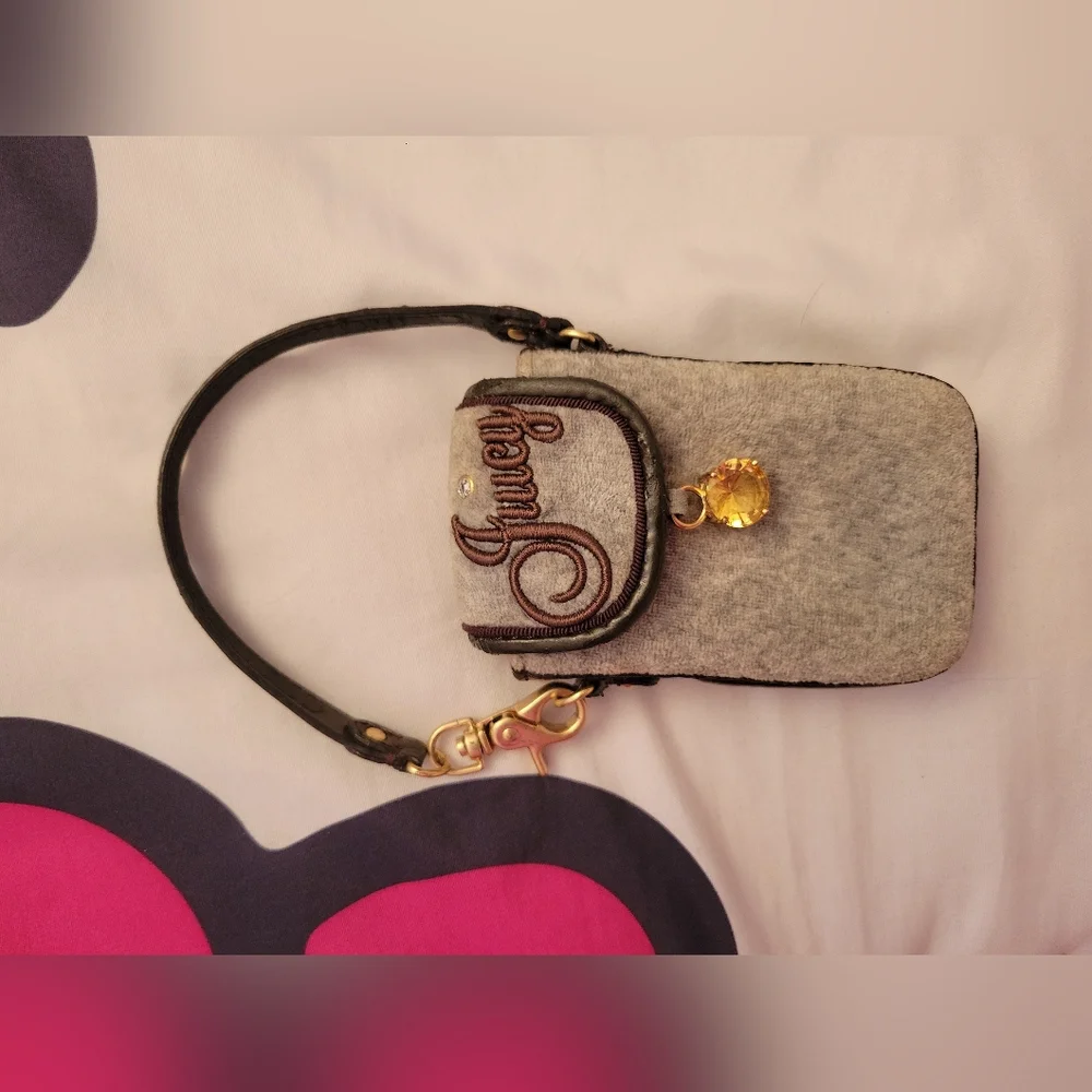 Vintage Juicy Couture Cell Phone Holder - Picture 6 of 16